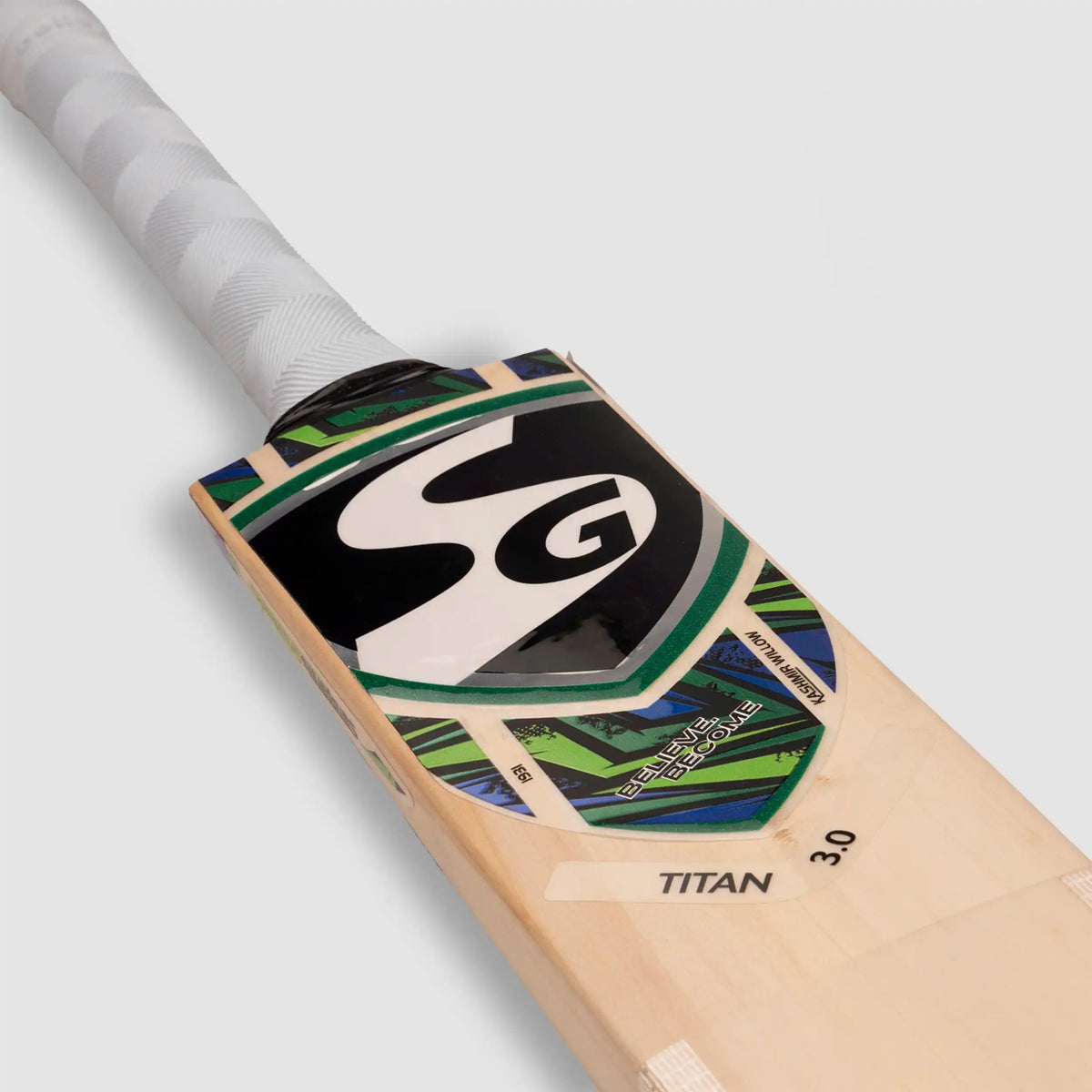 SG Titan 3.0 Kashmir Willow Bat